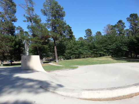 Fadden Pines Playground - New South Wales Tourism  1