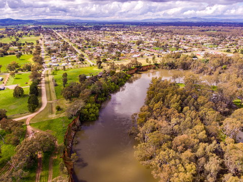 Howlong - New South Wales Tourism  0