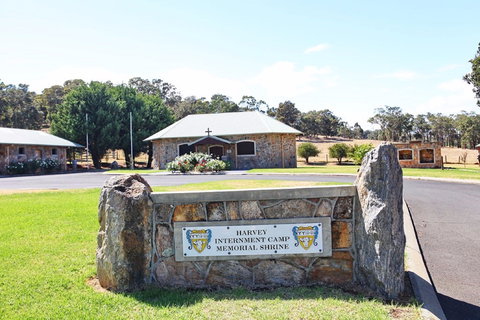 Internment Camp Memorial Shrine - New South Wales Tourism  0