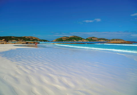 Lucky Bay - New South Wales Tourism  2