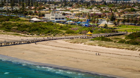 Semaphore Beach - New South Wales Tourism  0