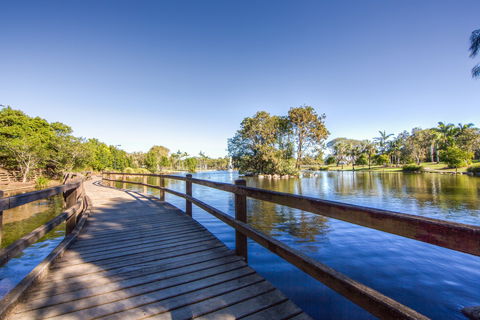 Centenary Lakes Park - New South Wales Tourism  0
