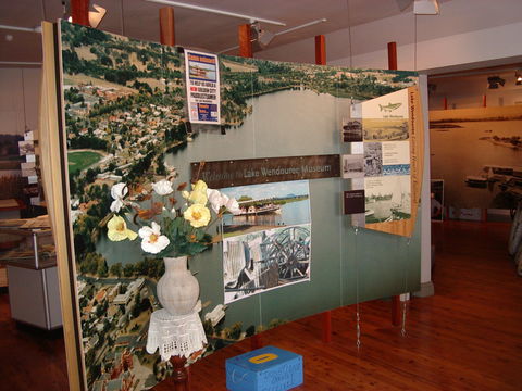 Golden City Paddle Steamer And Museum - New South Wales Tourism  1