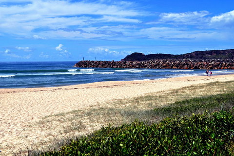 Grants Beach - New South Wales Tourism  0