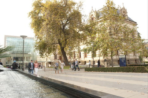 North Terrace - New South Wales Tourism  2