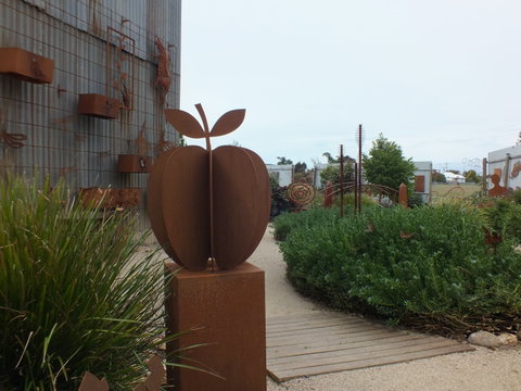 Overwrought Sculpture Garden And Gallery - New South Wales Tourism  1
