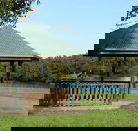 Scotts Point Way to Riverside Park trail - New South Wales Tourism 