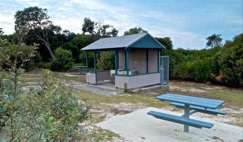 Tea Tree Picnic Area And Lookout - New South Wales Tourism  0