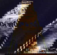 True Blue Poppet Head - Cooinda Park - New South Wales Tourism 