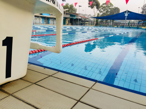 Werribee Outdoor Pool - New South Wales Tourism  0