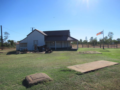 Borroloola Police Station Museum - New South Wales Tourism  0