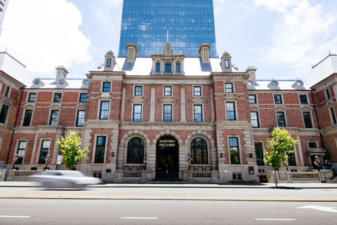 Cathedral Square - New South Wales Tourism  2