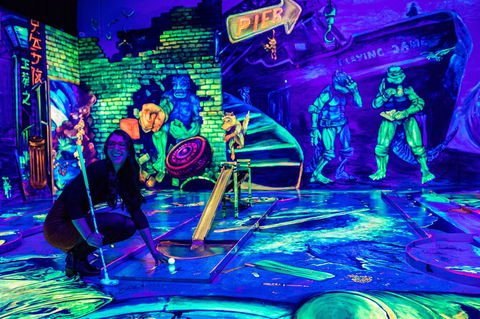 Glowing Rooms 3D Mini Golf - New South Wales Tourism  1