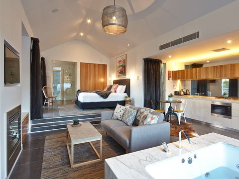 Hepburn Bathhouse & Spa - New South Wales Tourism  1