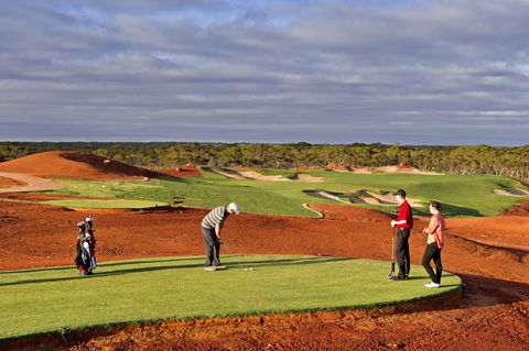 Kalgoorlie Golf Course - New South Wales Tourism  0