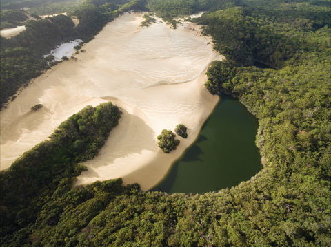 Lake Wabby - New South Wales Tourism  1