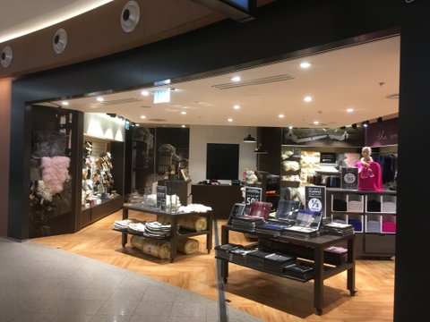 Merino Collection - Perth Airport T1 - New South Wales Tourism  0