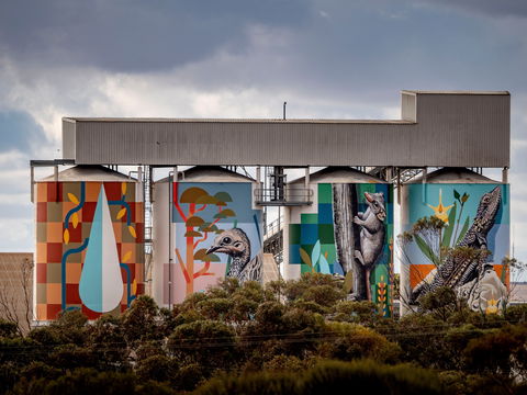 PUBLIC Silo Trail: Newdegate - New South Wales Tourism  0