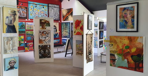 The Royal Queensland Art Society Inc. - New South Wales Tourism  1