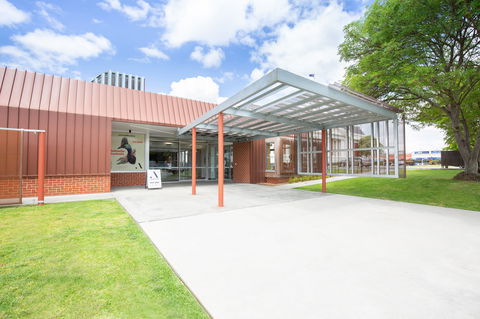 Ararat Gallery TAMA - New South Wales Tourism  1
