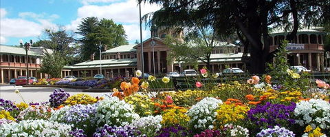 Bathurst Court House - New South Wales Tourism  0