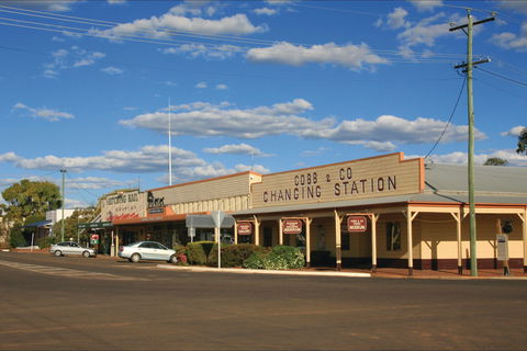 Cobb & Co Changing Station - New South Wales Tourism  0