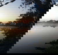 Cockatoo Lake Recreation Reserve - New South Wales Tourism 