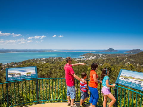 Gan Gan Hill Lookout - New South Wales Tourism  0