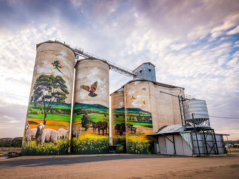 Grenfell Commodities Silos - New South Wales Tourism  0