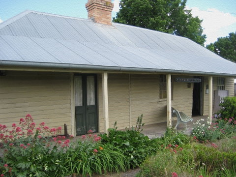 Historic Buildings Walking Tour - New South Wales Tourism  0