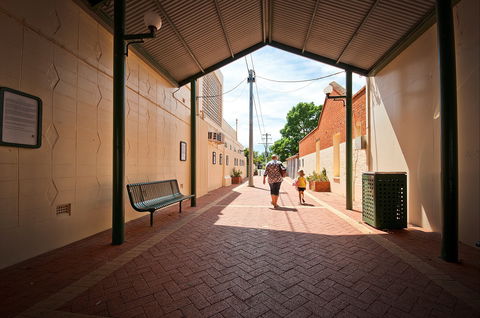 Kiesling Lane Heritage Walk - New South Wales Tourism  0
