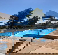 Molong Swimming Pool - New South Wales Tourism 
