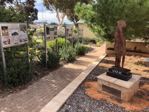 Moonta Area School Memorial Trail - New South Wales Tourism  0