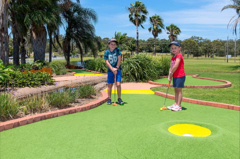 Port Macquarie Driving Range And Mini Golf - New South Wales Tourism  2