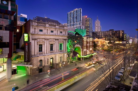 RMIT Gallery - New South Wales Tourism  0
