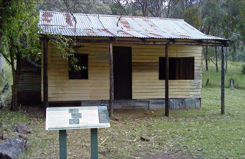 Scutts Hut - New South Wales Tourism  0