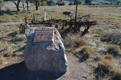 Wangaraleednie Monument & Ruins - New South Wales Tourism  0