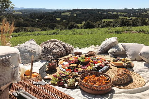 A Picnic In Byron Bay - New South Wales Tourism  1
