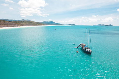 Day Sail The Whitsunday Islands On Atlantic Clipper From Airlie Beach - New South Wales Tourism  4