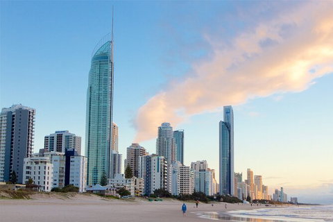 Gold Coast Airport Transfers : Airport OOL To Gold Coast City In Luxury Car - New South Wales Tourism  3
