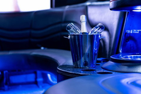 Hummer Limousine - New South Wales Tourism  3