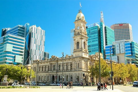 Arrival Private Transfers: Adelaide Airport ADL To Adelaide In Luxury Van - New South Wales Tourism  7