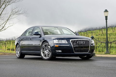 Audi A8 Chauffeur Car Melbourne Airport To CBD - New South Wales Tourism  1