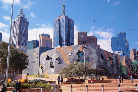 Melbourne Airport Transfers: Melbourne To Melbourne Airport MEL In Luxury Van - New South Wales Tourism  1