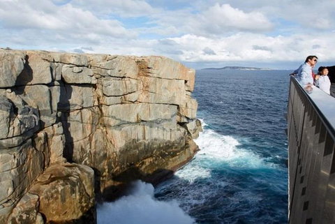 Discover Torndirrup National Park: The Gap & Natural Wonders Tour - New South Wales Tourism  2