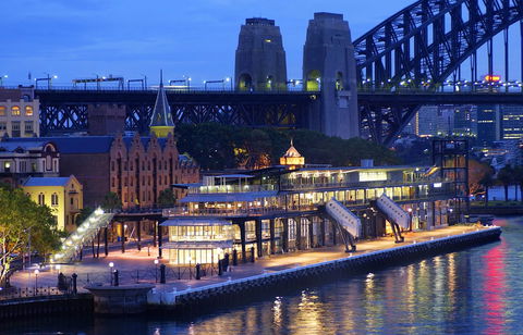 Cruise Bar - New South Wales Tourism  0