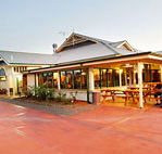 Potters Hotel and Brewery - New South Wales Tourism 