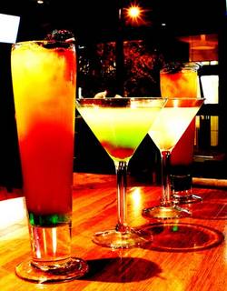 Oscars Lounge Bar & Restaurant - New South Wales Tourism  1