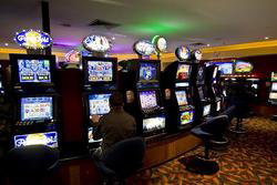 Runaway Bay Tavern - New South Wales Tourism  3