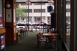 Charlie's Bar - New South Wales Tourism  3